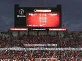 J1初勝利の浦和、サポーターが掲げた痛烈な「メッセージ」と感動的な「横断幕」とは 画像