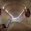 猛スピードでトンネルを一回転するメルセデス・ベンツ…CGじゃない！？
