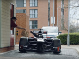 【動画】F1マシンでドライブスルーに行くとどうなる？ 画像