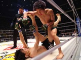 【RIZIN.45】「まるで天心のMMAデビュー」弟・那須川龍心、寝技回避→パウンドで“劇的”TKO勝利 画像